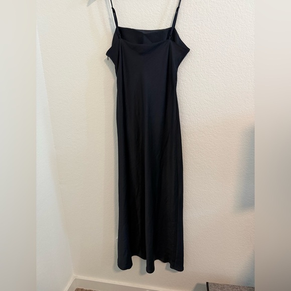 House of Harlow // NWT Elegant Navy Blue Satin Ruched Dress - Picture 6 of 7